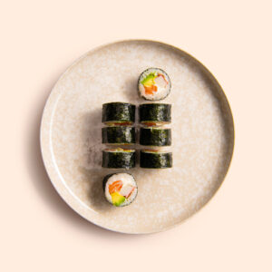 94.FUTOMAKI SALMÓN